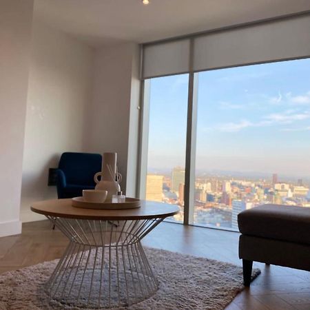 Stunning 1 Bed Apartment Central Манчестер Экстерьер фото