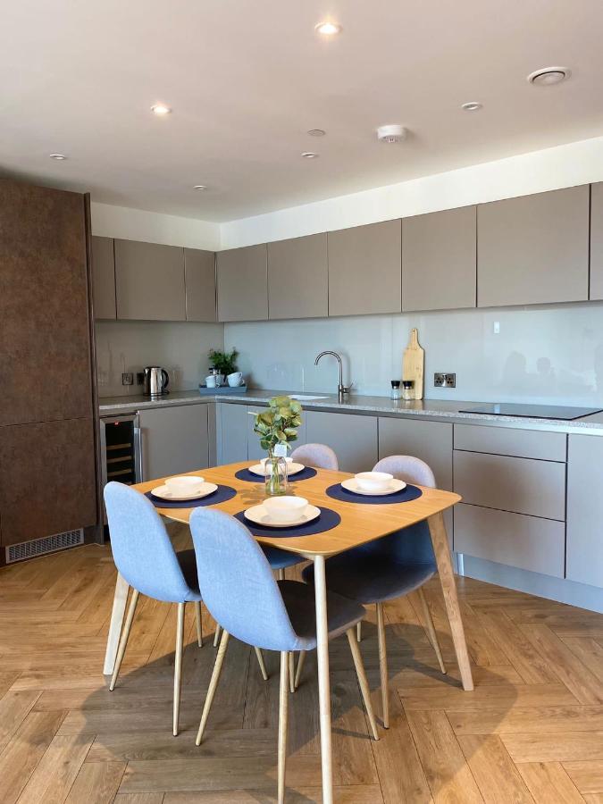 Stunning 1 Bed Apartment Central Манчестер Экстерьер фото